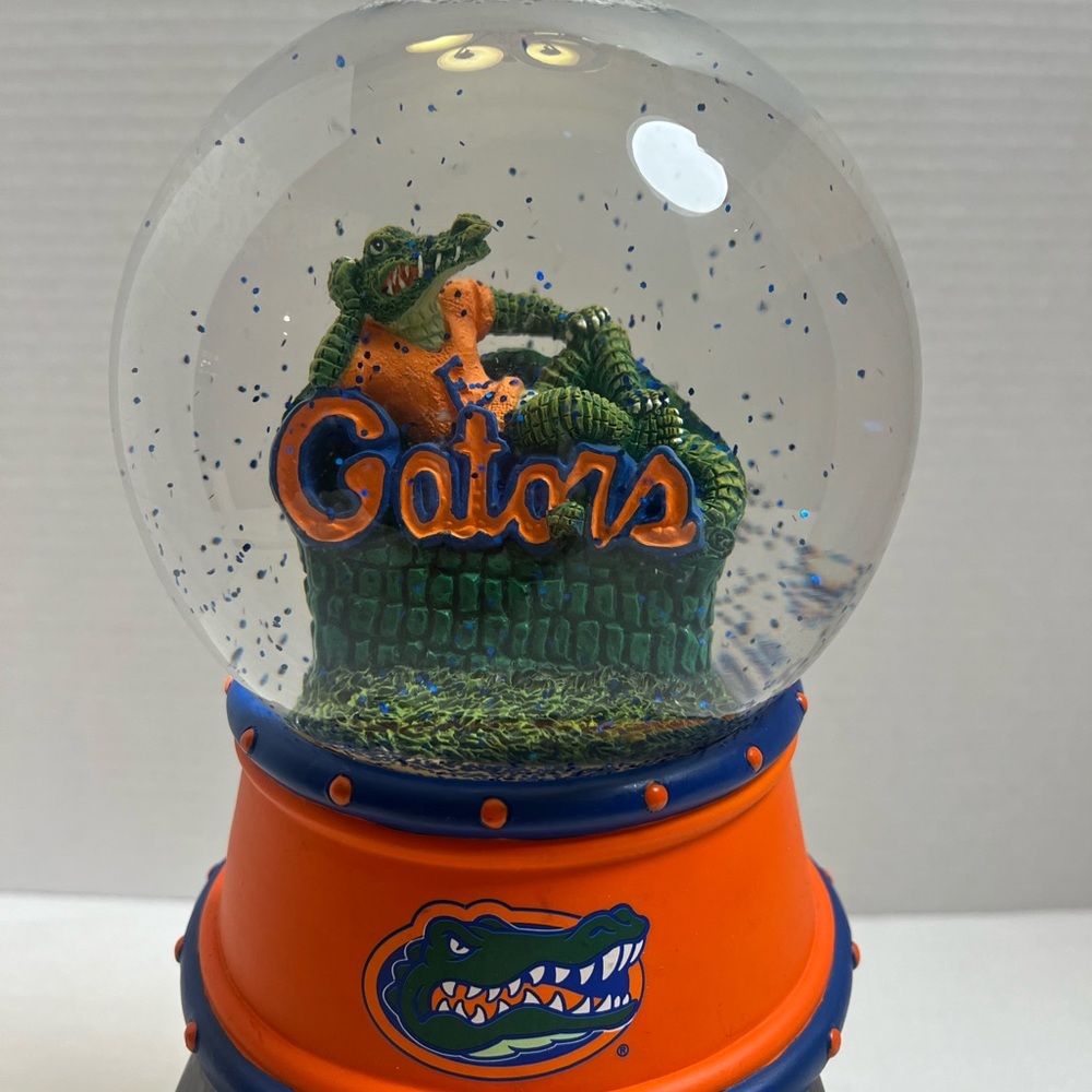 Vintage Sankyo University Of Florida Gators Musical Water Snow Globe